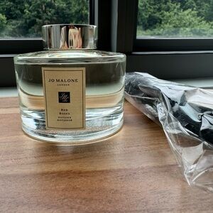 Jo Malone Red Roses Scent Surround Diffuser - 5.6 Oz / 165ml new